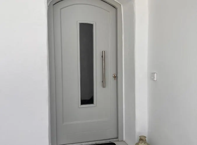 Gala Loft Traditional Stone House * Galanado