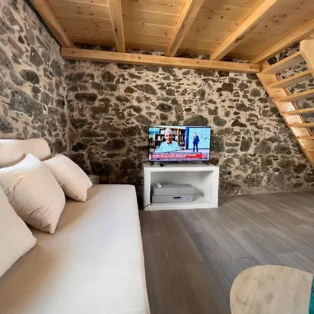 Gala Loft Traditional Stone House Lägenhet Galanado