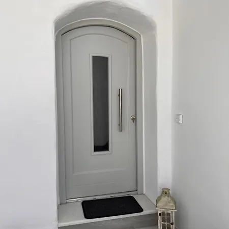 Gala Loft Traditional Stone House * Galanado